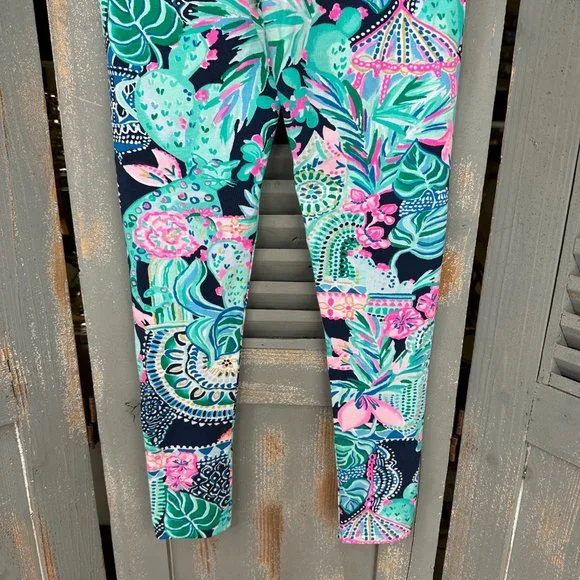 Lilly Pulitzer Girl's Maia Leggings Lookin Sharp NWOT Sz L (8-10) - Picture 7 of 13